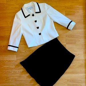 Tahari Skirt Suit